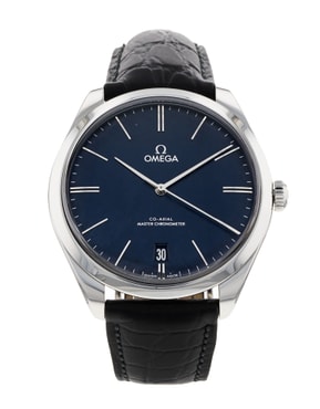 Luxury pre-owned watches still within the manufacturer’s warranty